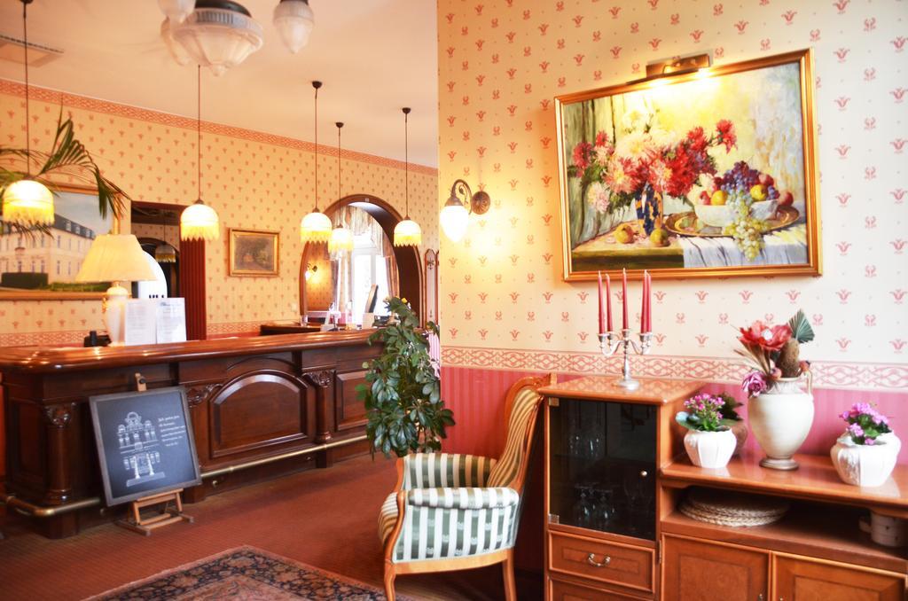Hotel Alt-Karow Berlin Luaran gambar